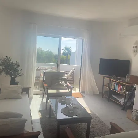 Casa *